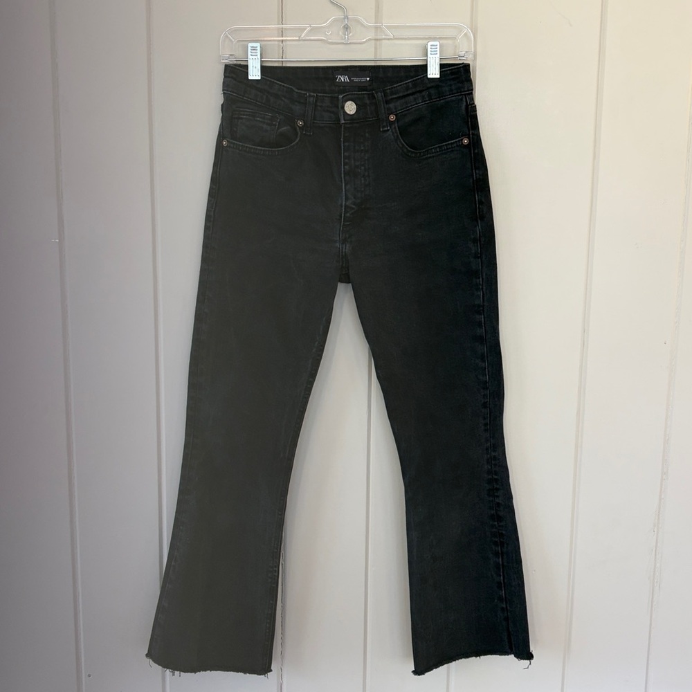 Zara High-Rise Slim Fit Crop Jeans